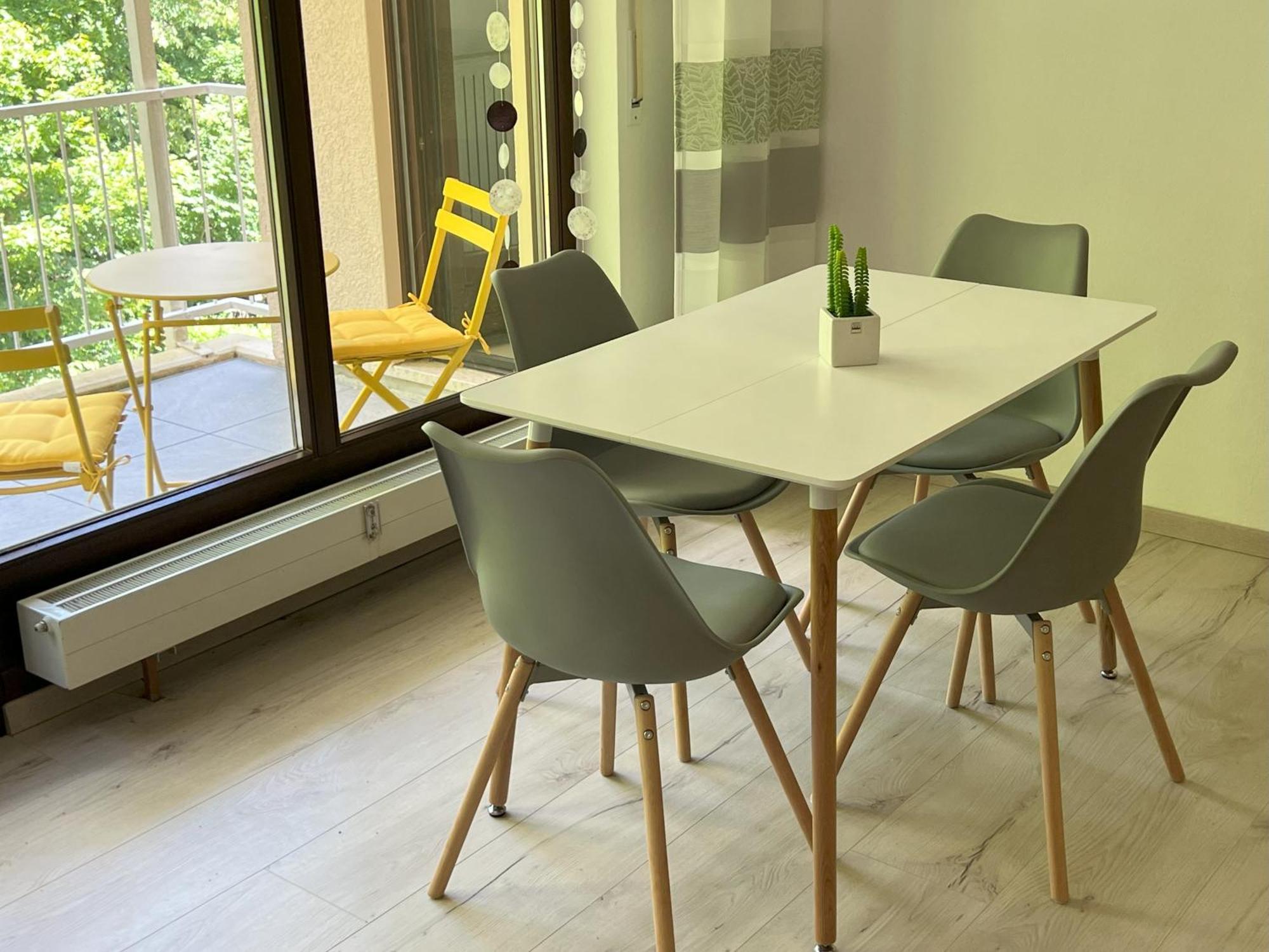 Ferienwohnung Buehler-Kurparkresidenz Бад-Бергцаберн Экстерьер фото